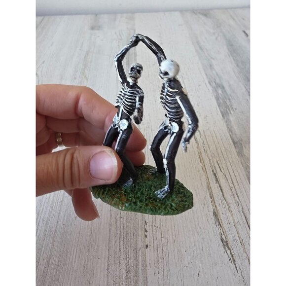 Lemax dancing skeleton Halloween people figurine tombstone cemetery accessory - Picture 3 of 5